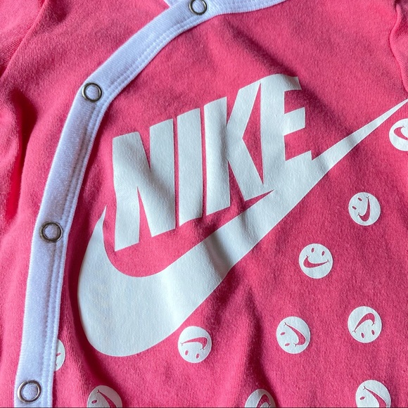 Nike One Pieces Baby Girls Nike Sleeper Size 6m Poshmark